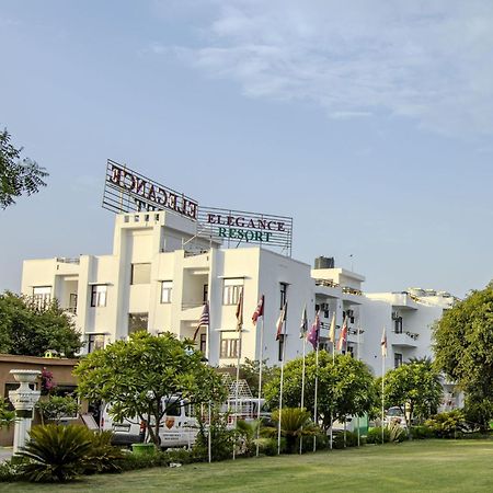 Elegance Resort Vrindāvan Esterno foto