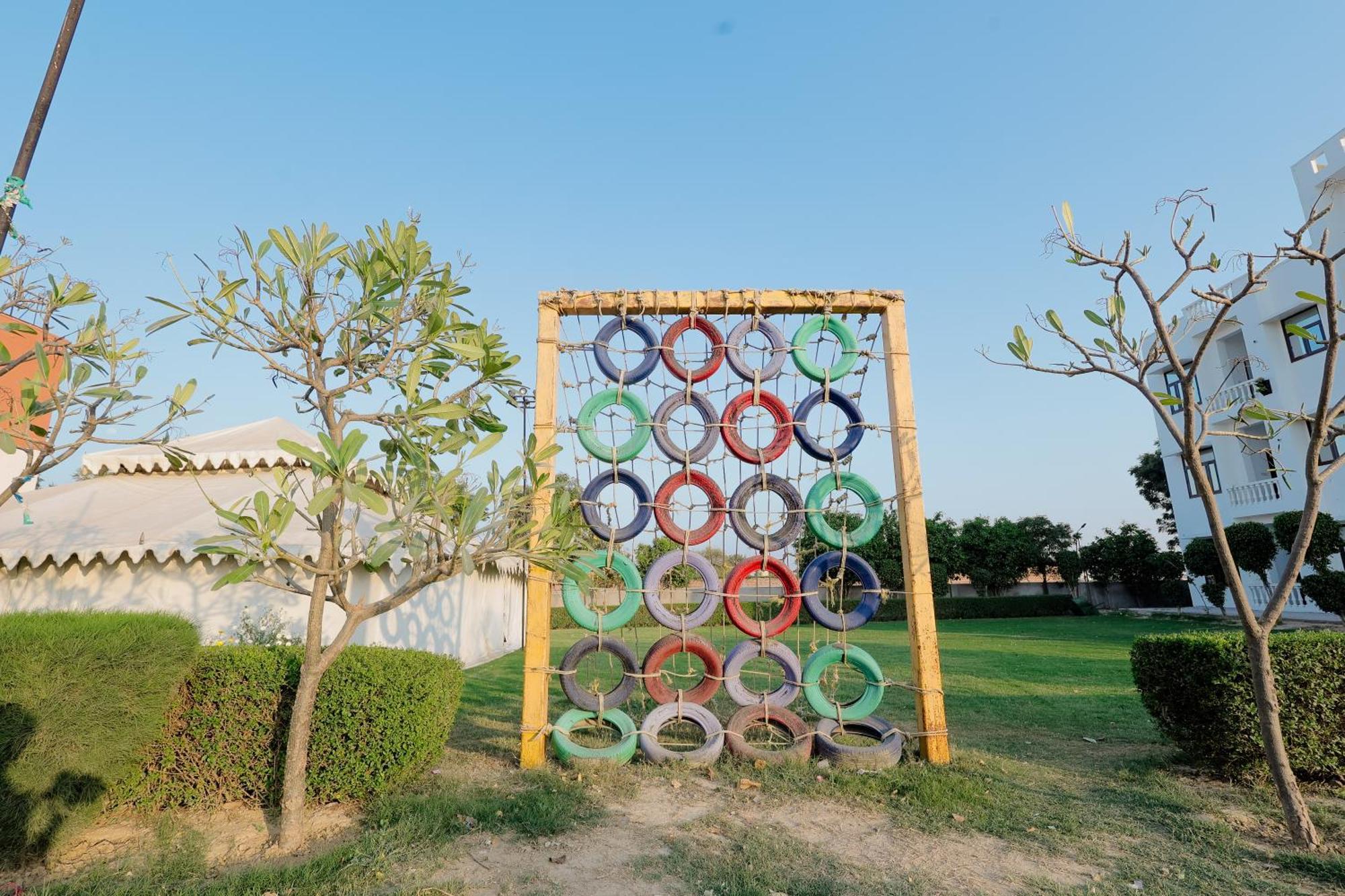 Elegance Resort Vrindāvan Esterno foto