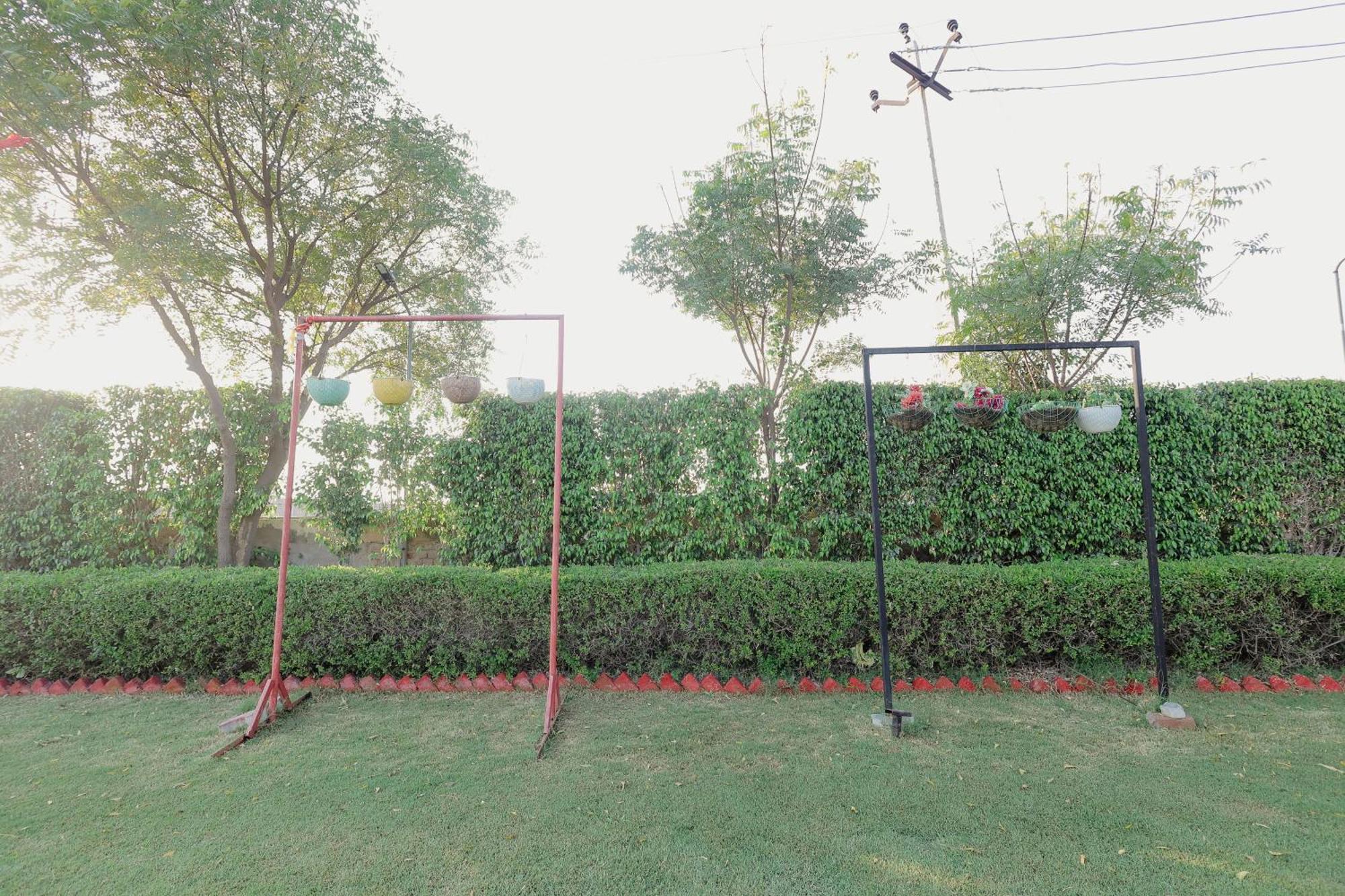 Elegance Resort Vrindāvan Esterno foto
